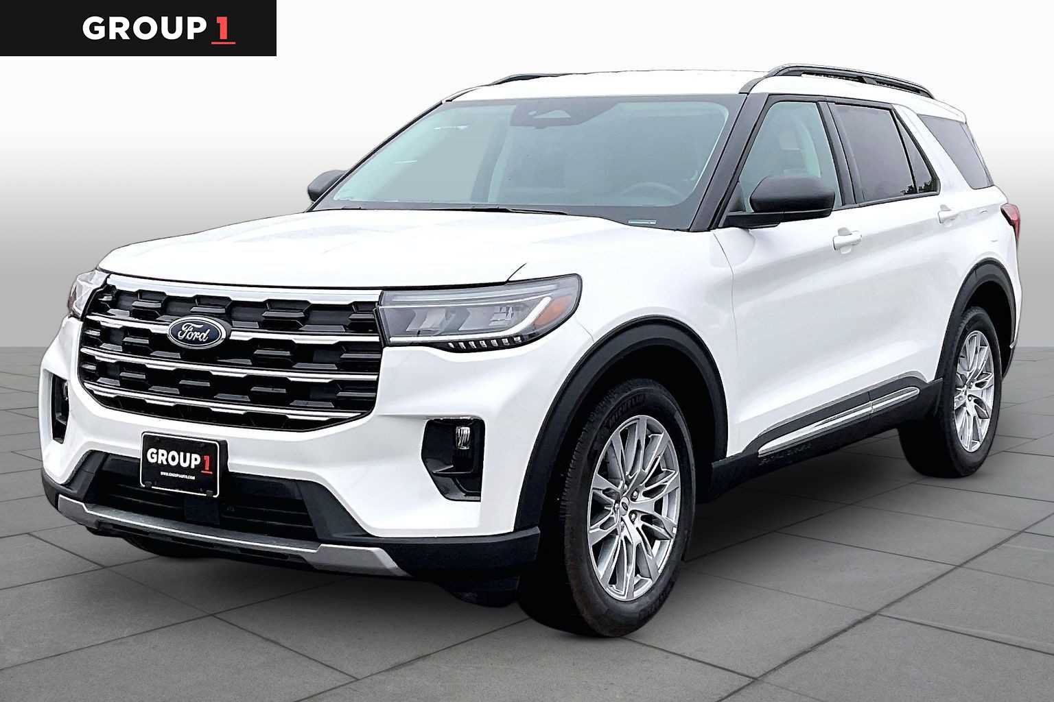 Used 2025 Ford Explorer Active w/ Active Comfort Package AWD/4WD image 1