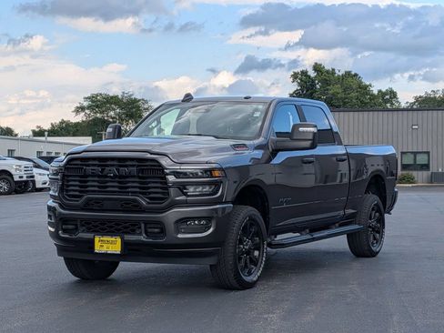 Used 2026 RAM 2500 Big Horn AWD/4WD image 3