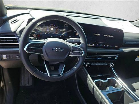 New 2026 Chevrolet Traverse LT image 13