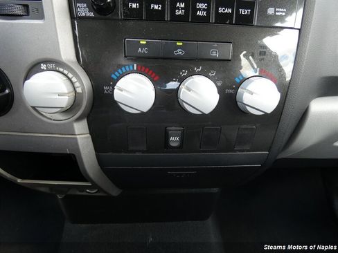 Used 2012 Toyota Tundra 2WD Double Cab image 27