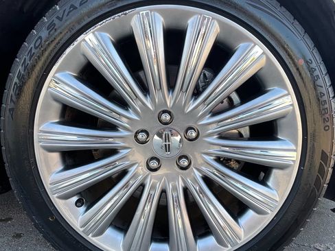 Used 2016 Lincoln MKS w/ Equipment Group 101A FWD image 12