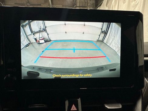 Used 2025 Toyota Corolla LE image 37