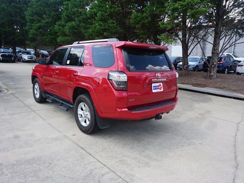 Used 2022 Toyota 4Runner SR5 RWD image 20