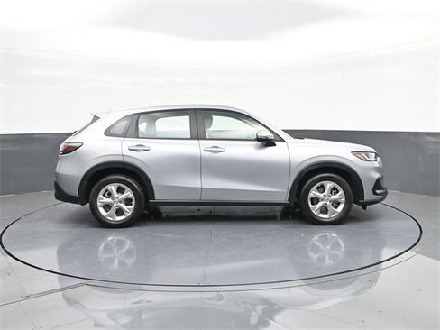 Certified 2024 Honda HR-V LX image 24