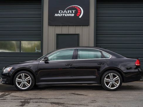 Used 2014 Volkswagen Passat TDI SE FWD image 4