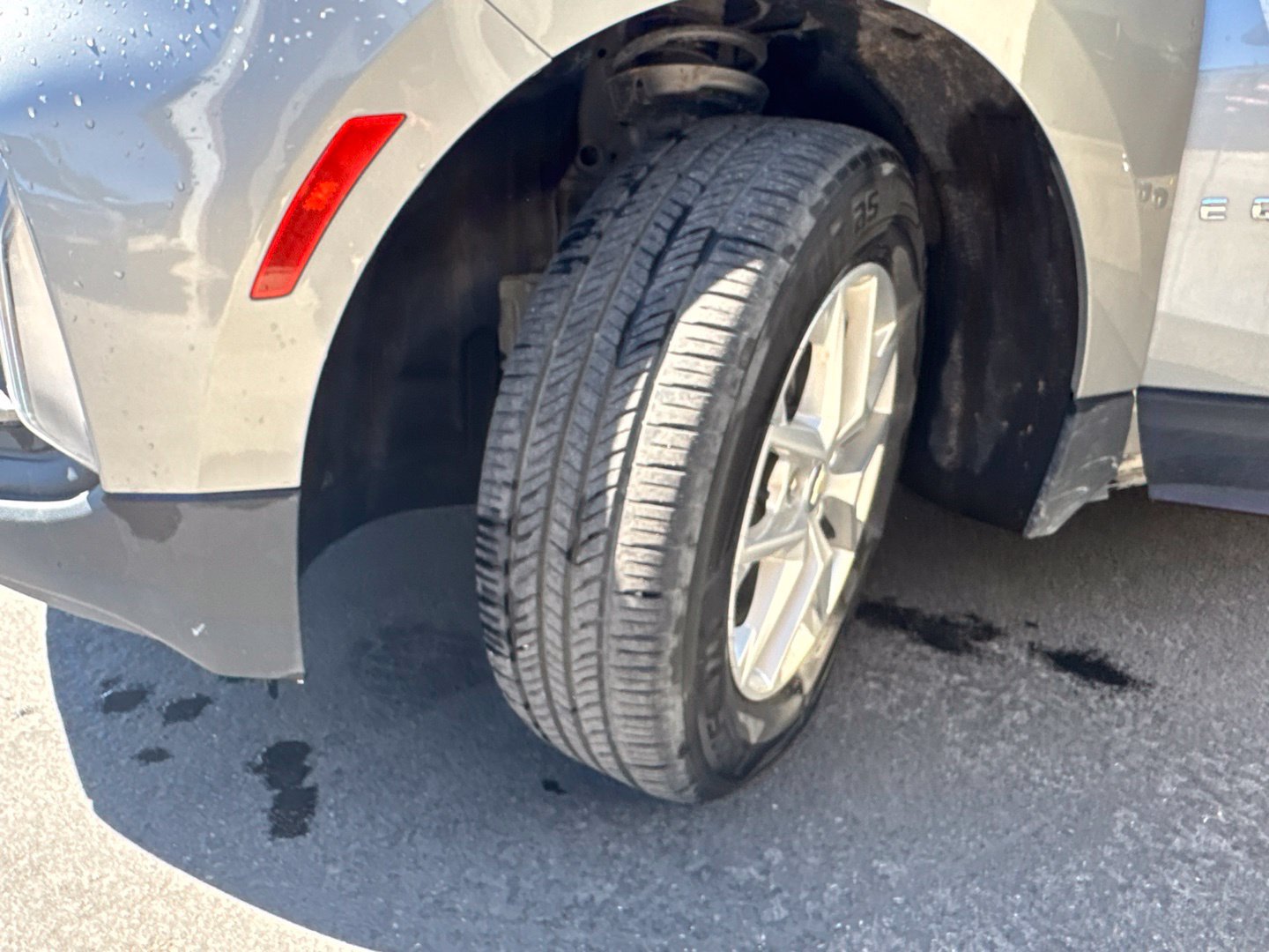 Used 2023 Chevrolet Equinox LT AWD/4WD image 29
