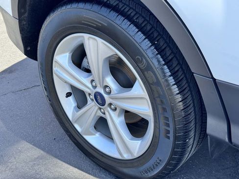 Used 2015 Ford Escape SE FWD image 21