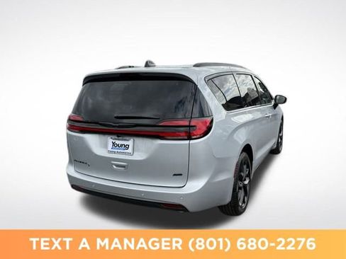 New 2026 Chrysler Pacifica Select w/ S Appearance Package AWD/4WD image 5