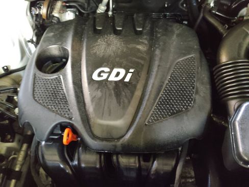 Used 2015 Kia Sorento LX image 30