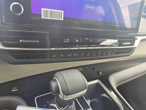 New 2026 Toyota Sienna Limited image 30