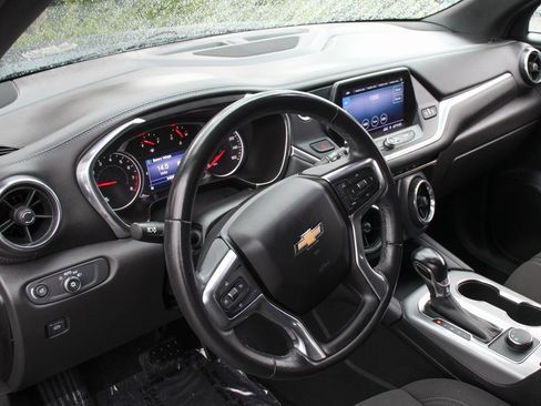 Used 2019 Chevrolet Blazer LT image 17