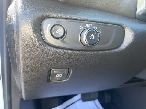 New 2026 Chevrolet Blazer LT w/ Convenience Package FWD image 20