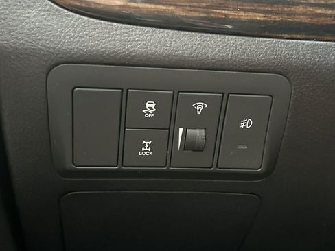 Used 2010 Hyundai Santa Fe SE AWD/4WD image 30