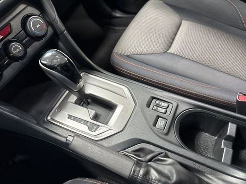 Used 2019 Subaru Crosstrek 2.0i Premium w/ Eyesight System image 17