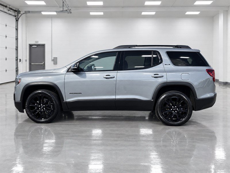 Used 2023 GMC Acadia SLE w/ Driver Convenience Package AWD/4WD image 2