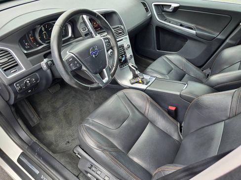 Used 2017 Volvo XC60 T6 Dynamic w/ Climate Package AWD/4WD image 14