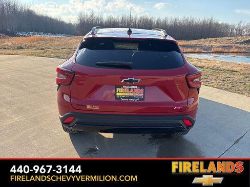 New 2026 Chevrolet Trax RS w/ Sunroof Package image 8