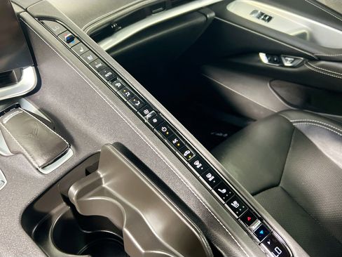 Used 2023 Chevrolet Corvette Stingray w/ Z51 Performance Package image 27