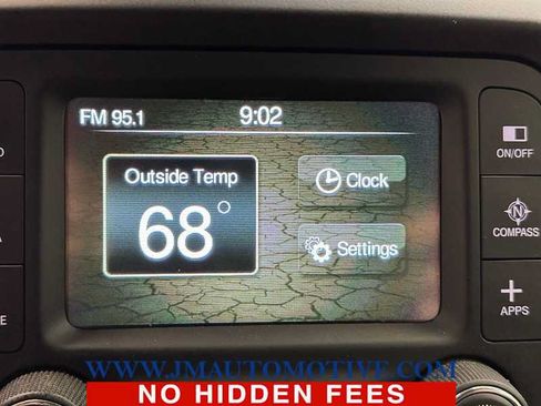 Used 2016 Jeep Renegade 75th Anniversary AWD/4WD image 27