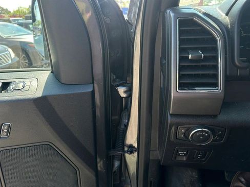 Used 2018 Ford F150 XLT w/ Equipment Group 302A Luxury AWD/4WD image 16