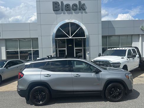 Used 2024 GMC Terrain AT4 w/ Tech Package image 4