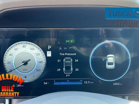 Used 2024 Hyundai Elantra SEL w/ Convenience Package image 16