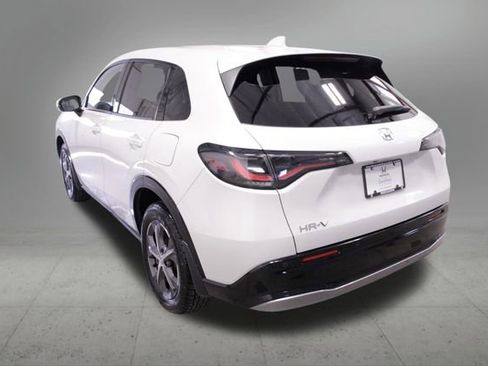Certified 2024 Honda HR-V EX-L image 4