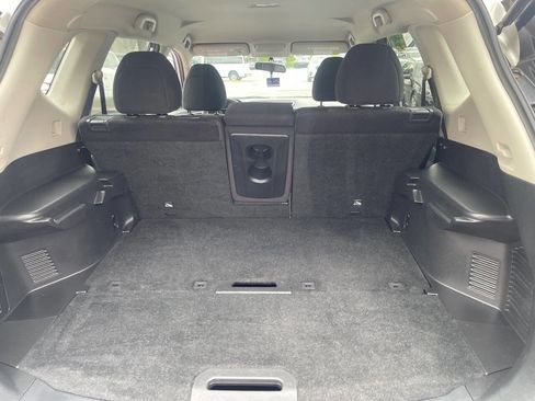 Used 2014 Nissan Rogue S AWD/4WD image 23