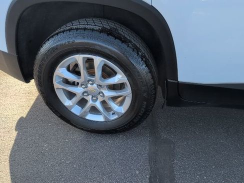 Used 2021 Chevrolet Traverse LS w/ LPO, Floor Liner Package FWD image 11