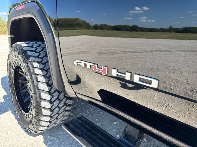 Used 2025 GMC Sierra 2500 AT4 w/ AT4 Premium Plus Package AWD/4WD image 13