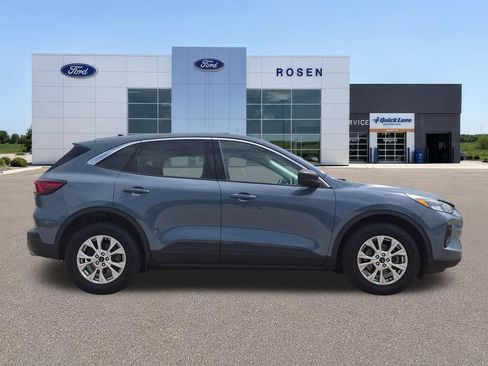 Used 2023 Ford Escape Active AWD/4WD image 2