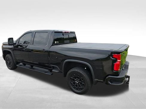 Used 2024 Chevrolet Silverado 2500 LTZ w/ LTZ Plus Package AWD/4WD image 10