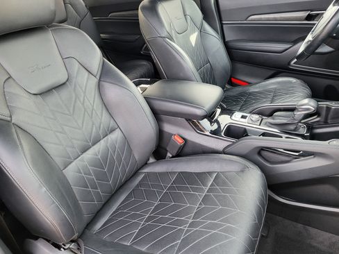 Used 2024 Kia Telluride EX X-Line image 15