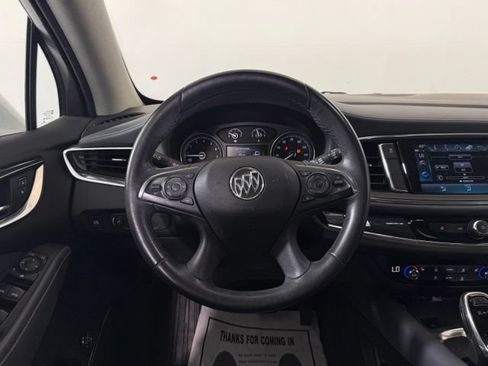 Used 2018 Buick Enclave Essence FWD image 28