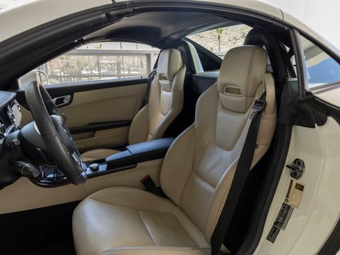 Used 2012 Mercedes-Benz SLK 250 image 13