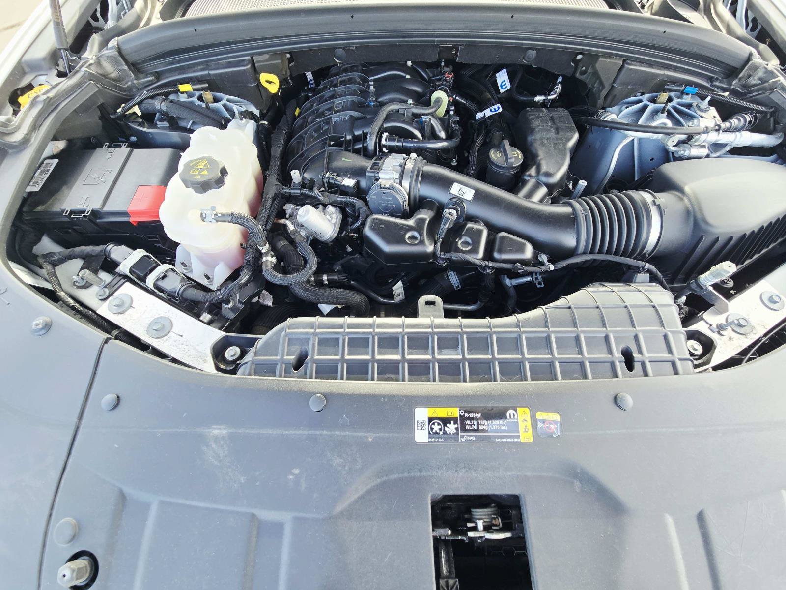 Used 2025 Jeep Grand Cherokee Overland AWD/4WD image 18