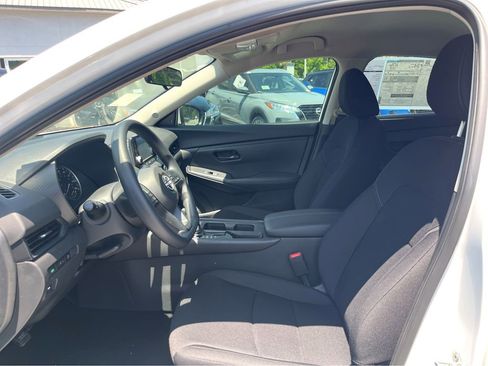 Used 2024 Nissan Sentra S FWD image 17