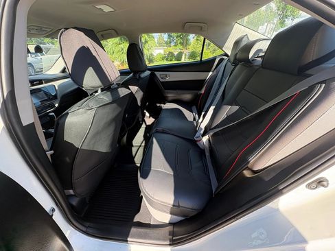 Used 2018 Toyota Corolla LE w/ Carpet Mat Package (TMS) FWD image 20