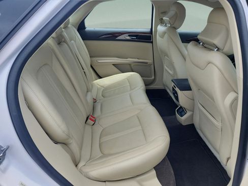 Used 2015 Lincoln MKZ w/ Equipment Group 102A Reserve FWD image 10