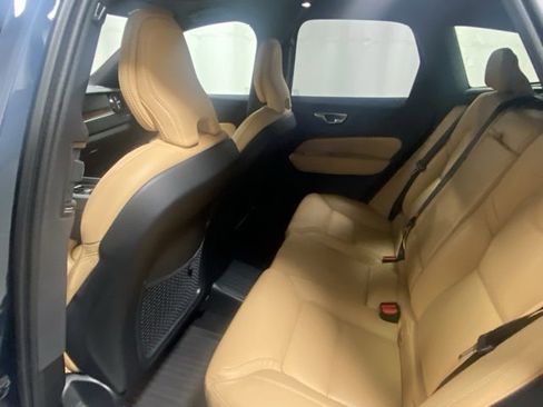 Certified 2024 Volvo XC60 T8 Ultimate w/ Climate Package image 13