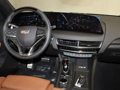 New 2026 Cadillac CT5 V w/ Platinum Package AWD/4WD image 14