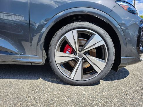 New 2026 Audi SQ5 Premium Plus AWD/4WD image 17