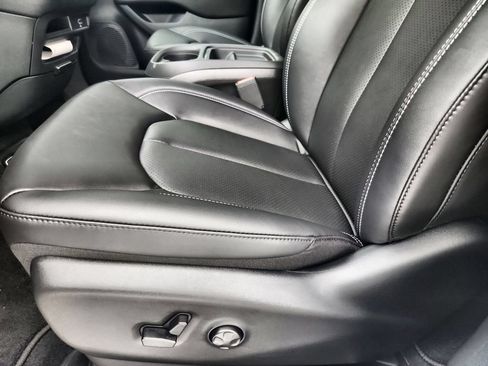 New 2027 Chrysler Pacifica LX FWD image 19