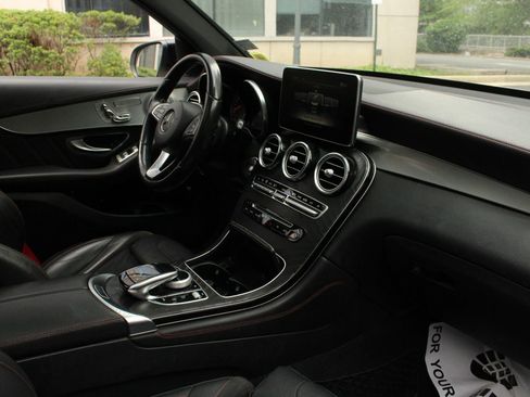 Used 2018 Mercedes-Benz GLC 43 AMG 4MATIC image 28