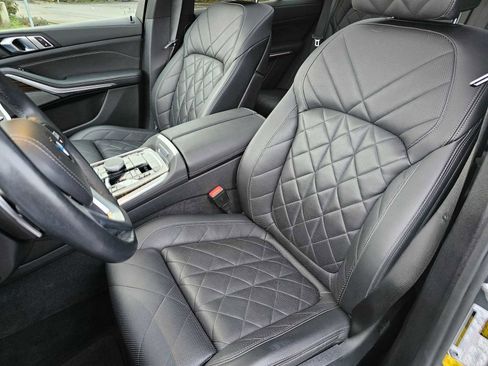 Used 2024 BMW X5 xDrive40i image 21