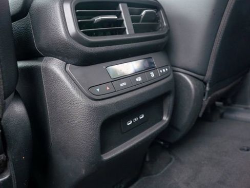 Used 2025 Honda Pilot Touring image 20