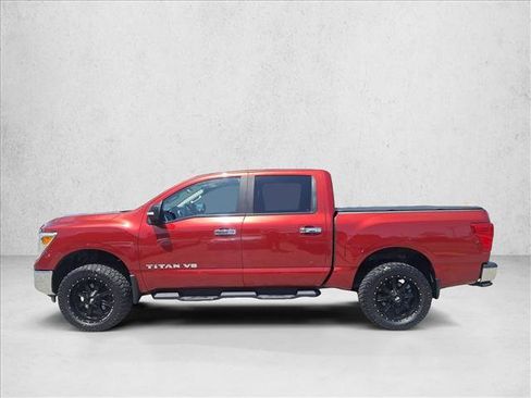Used 2019 Nissan Titan SV RWD image 8