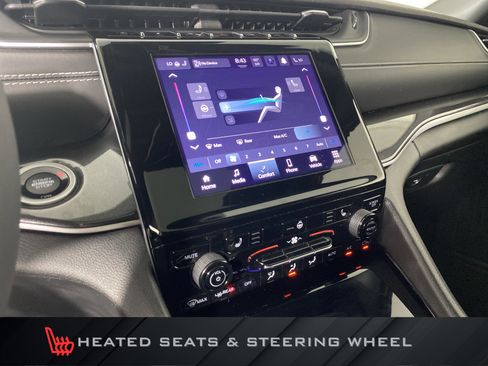 Used 2023 Jeep Grand Cherokee Altitude image 5