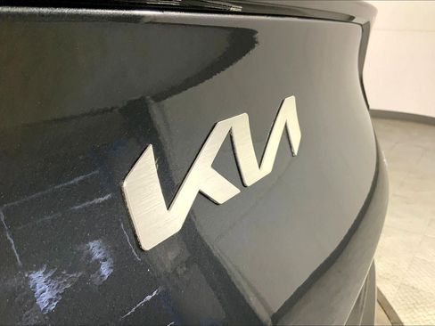 Used 2023 Kia Sportage EX image 28