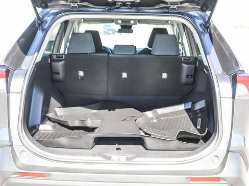 Certified 2022 Toyota RAV4 LE image 26